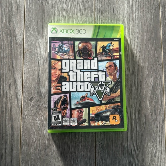 Grand Theft Auto V Xbox 360 video game - Picture 1 of 3